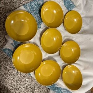 Chemical Melanins bowls in the mustard yellow 1 set 8